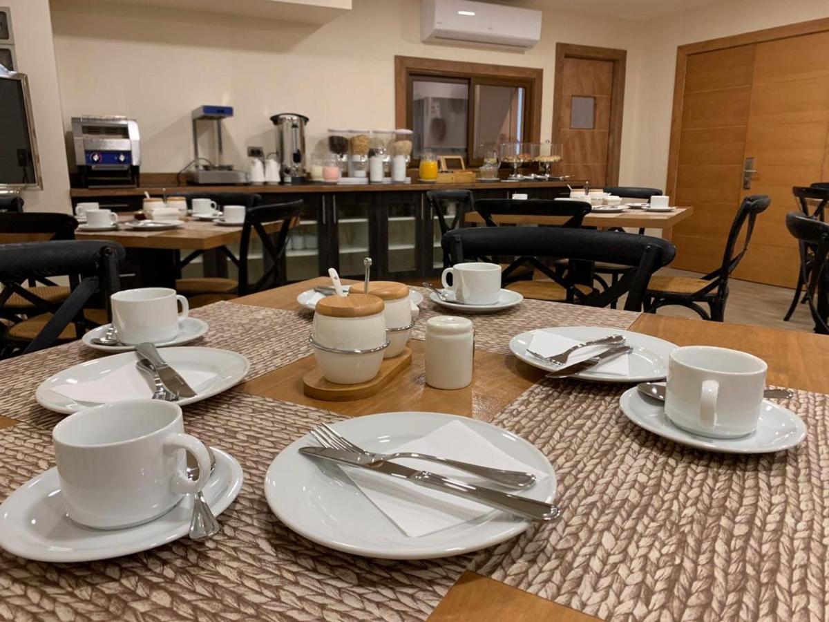 Entre Cumbres Apart Hotel Coyhaique Zewnętrze zdjęcie